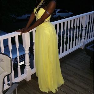 Yellow detailed gown
